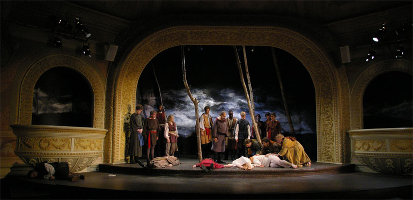  He faints-KING LEAR-Theater at Monmouth