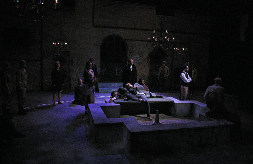 The final moment of Theatre Fairfield's ROMEO & JULIET